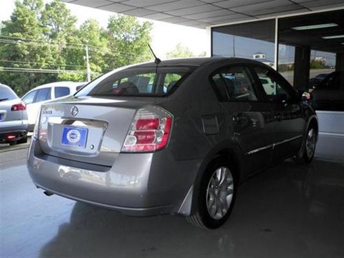 Nissan Sentra 2010 photo 2
