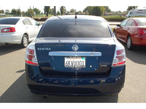 Nissan Sentra 2010 photo 3