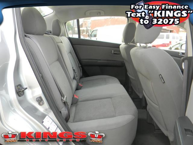 Nissan Sentra 2010 photo 4