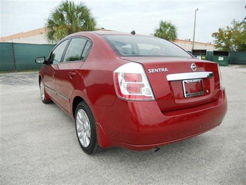 Nissan Sentra 2010 photo 3