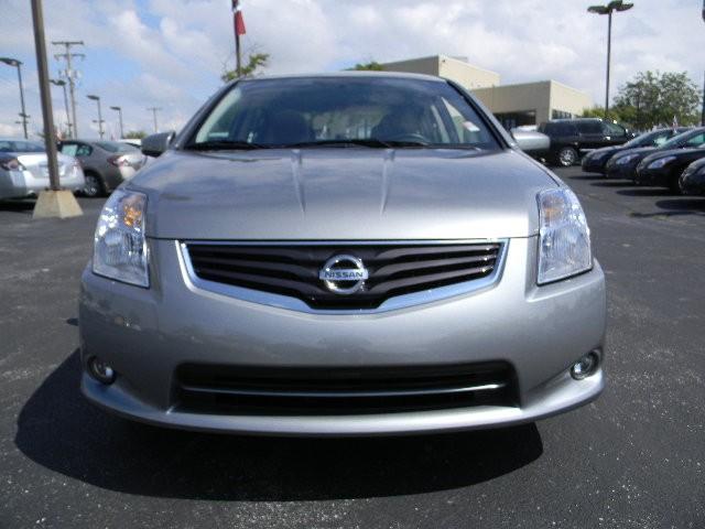 Nissan Sentra 2010 photo 1