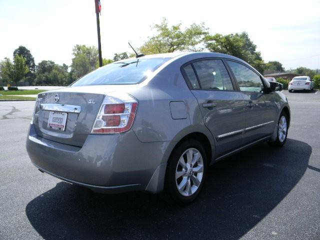 Nissan Sentra 2010 photo 3