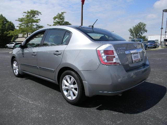 Nissan Sentra 2010 photo 5