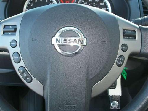 Nissan Sentra 2010 photo 3