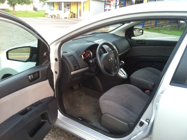 Nissan Sentra 2010 photo 1