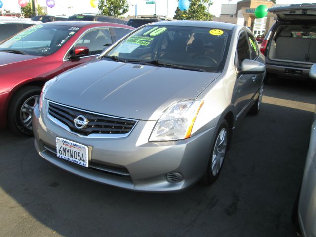 Nissan Sentra 2010 photo 2