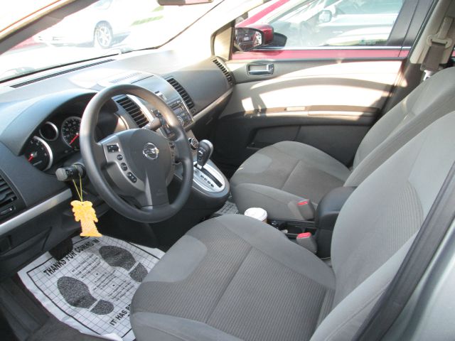 Nissan Sentra 2010 photo 4