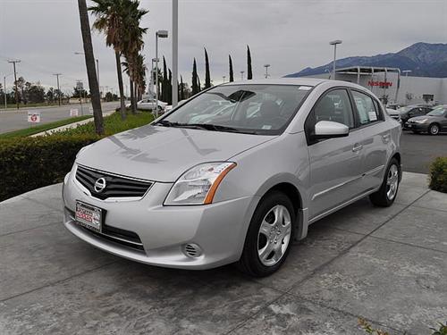 Nissan Sentra 2010 photo 2