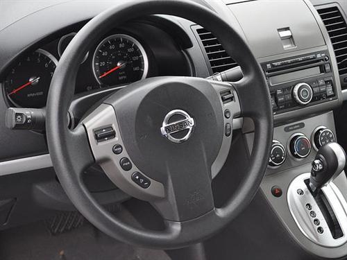 Nissan Sentra 2010 photo 3