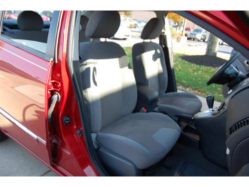 Nissan Sentra 2010 photo 2