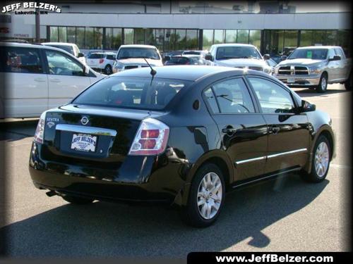 Nissan Sentra 2010 photo 1