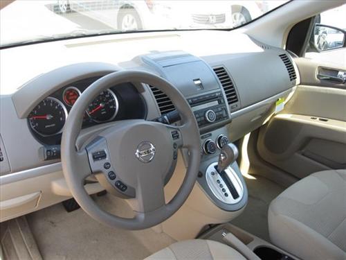 Nissan Sentra 2010 photo 2