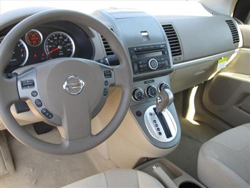 Nissan Sentra 2010 photo 5