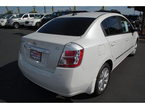 Nissan Sentra 2010 photo 4