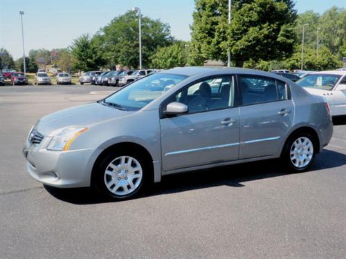 Nissan Sentra 2010 photo 2