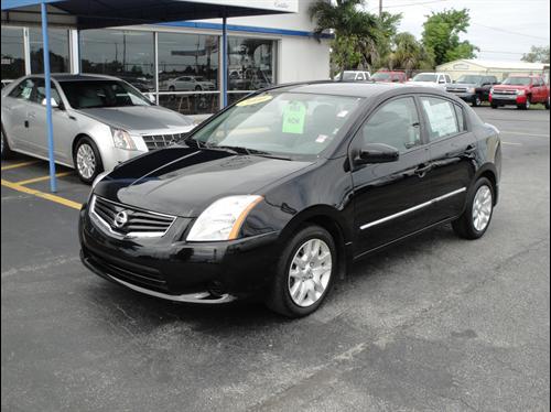 Nissan Sentra 2010 photo 1