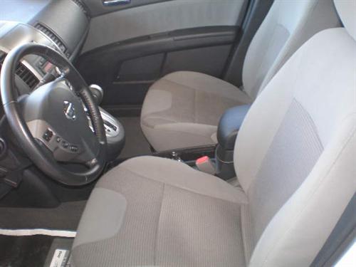 Nissan Sentra 2010 photo 3