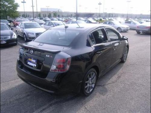 Nissan Sentra 2010 photo 2