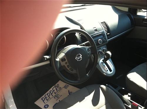 Nissan Sentra 2010 photo 1