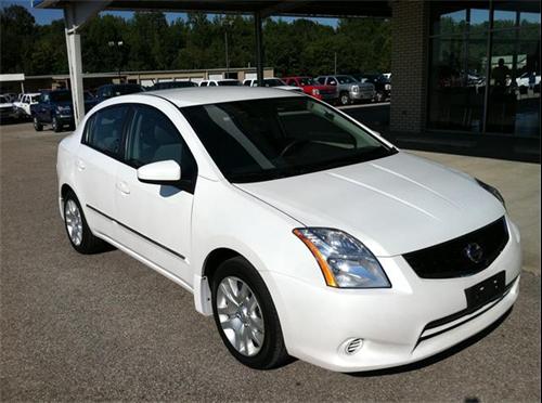 Nissan Sentra 2010 photo 2