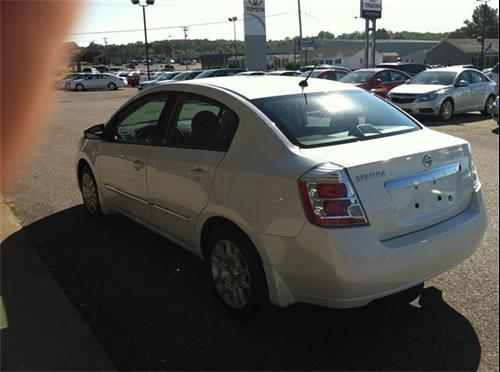Nissan Sentra 2010 photo 5