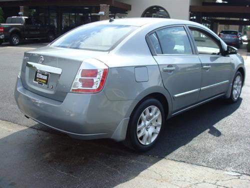 Nissan Sentra 2010 photo 3