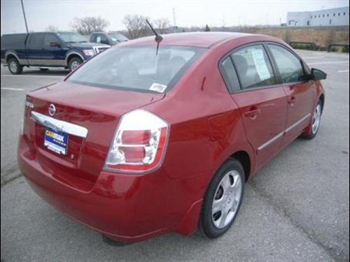 Nissan Sentra 2010 photo 3