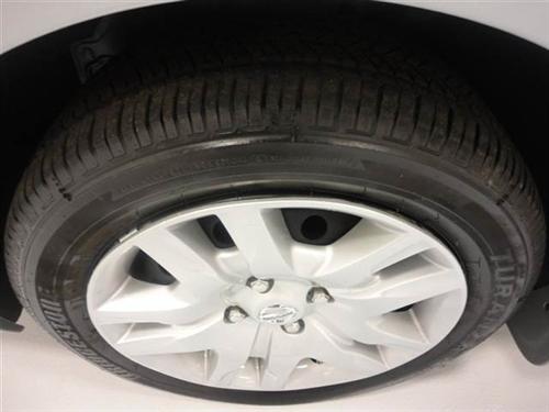 Nissan Sentra 2010 photo 2