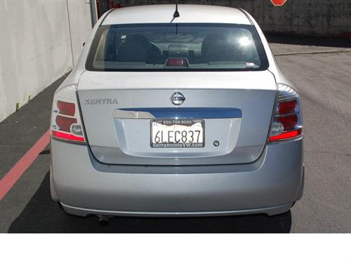 Nissan Sentra 2010 photo 1