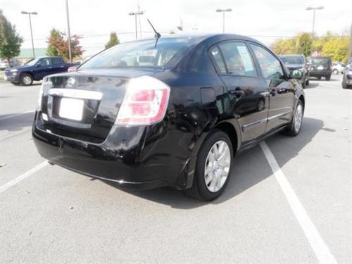 Nissan Sentra 2010 photo 2
