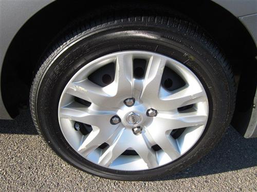 Nissan Sentra 2010 photo 4