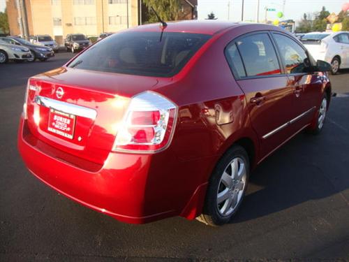 Nissan Sentra 2010 photo 3