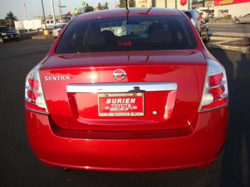 Nissan Sentra 2010 photo 4