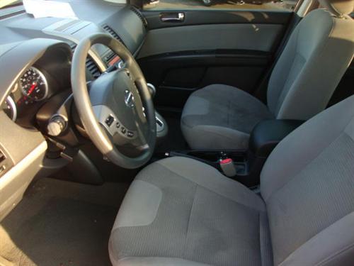 Nissan Sentra 2010 photo 5