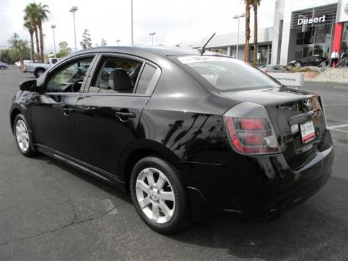 Nissan Sentra 2010 photo 1