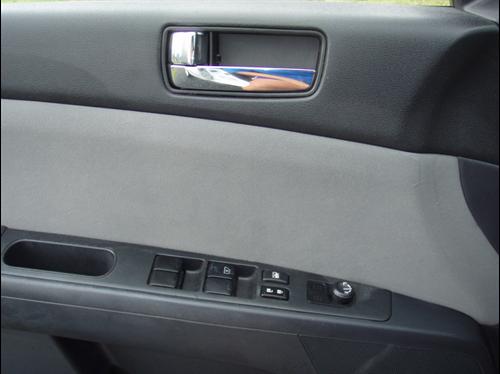 Nissan Sentra 2010 photo 2