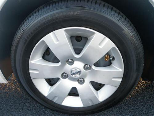 Nissan Sentra 2010 photo 1