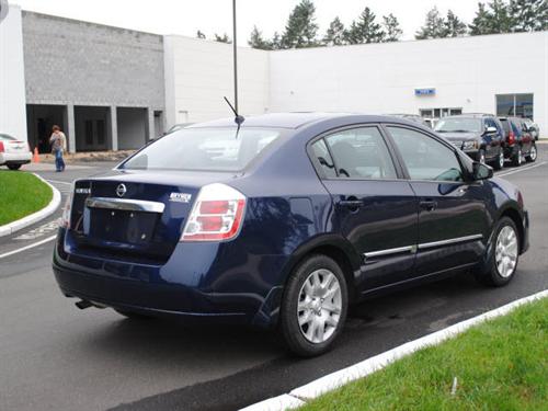 Nissan Sentra 2010 photo 2