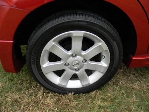 Nissan Sentra 2010 photo 3