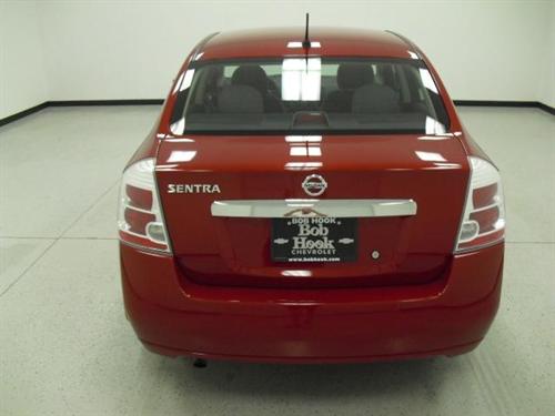 Nissan Sentra 2010 photo 2