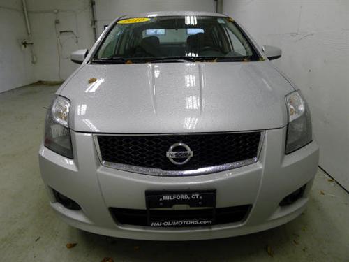 Nissan Sentra 2010 photo 1