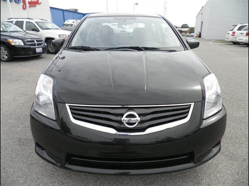 Nissan Sentra 2010 photo 1
