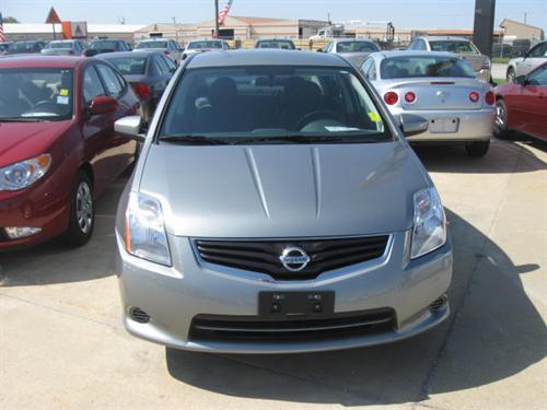 Nissan Sentra 2010 photo 2