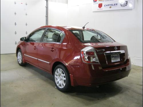 Nissan Sentra 2010 photo 2