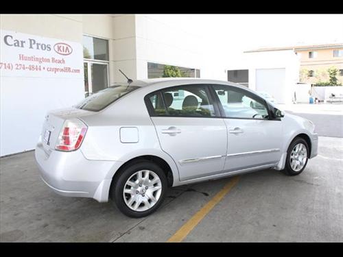Nissan Sentra 2010 photo 3