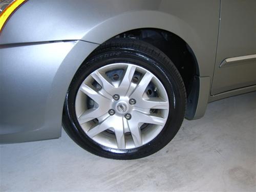 Nissan Sentra 2010 photo 1