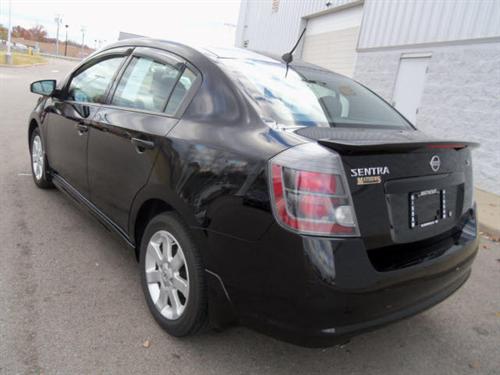 Nissan Sentra 2010 photo 2