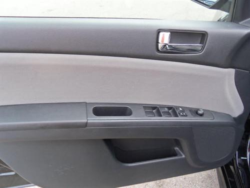 Nissan Sentra 2010 photo 3