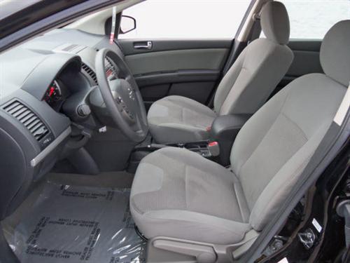 Nissan Sentra 2010 photo 4