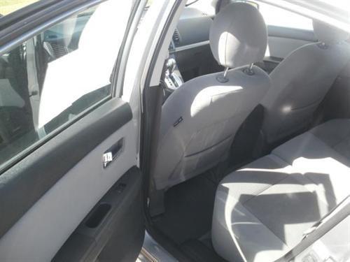Nissan Sentra 2010 photo 3
